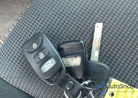 2013 Hyundai Elantra Gt from USA, damaged, VIN KMHD35LE7DU100443